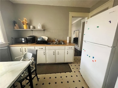 372 Lake View Park, Rochester, NY 14613 - photo 4