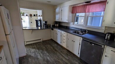 80 Davis St, Rutland, VT 05701 - photo 6