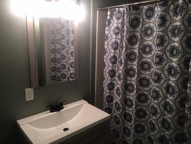 122 N Toll St, Schenectady, NY 12302 - photo 3