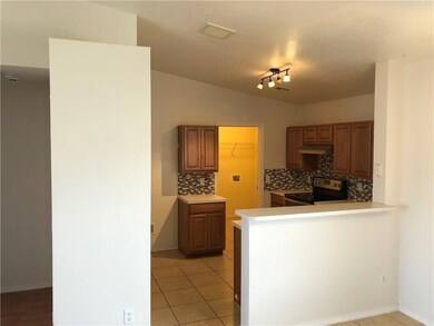 9224 Checkerbloom Dr, Oklahoma City, OK 73165 - photo 4