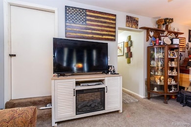 24869 Tuscany Ave, Eastpointe, MI 48021 - photo 4