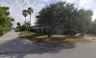 351 N Shannon Ave unit TRIP, Indialantic, FL 32903 - photo 2