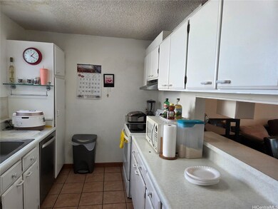 98-1475 Kaahumanu St unit A150, Aiea, HI 96701 - photo 4