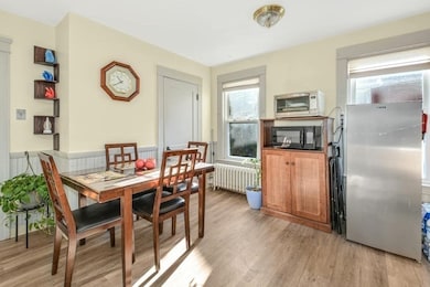 121 Beaconsfield Rd unit 2, Worcester, MA 01602 - photo 5