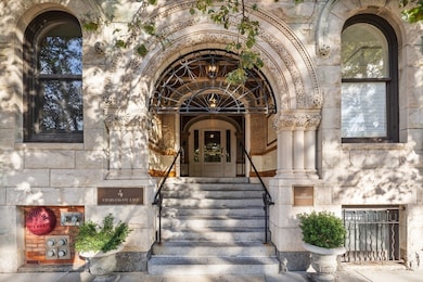 Charlesgate Hall unit 601, Boston, MA 02215 - photo 2