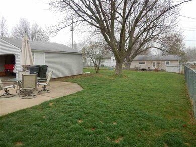 3114 Hyperion Rd, Bettendorf, IA 52722 - photo 3