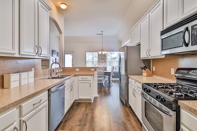 38311 E Sulphur Creek Dr, Magnolia, TX 77355 - photo 5