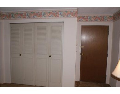 Entry/Foyer. Welcome your guests by simply answeri