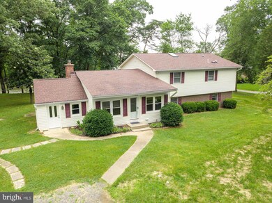 23713 W Patuxent Beach Rd, California, MD 20619 - photo 2