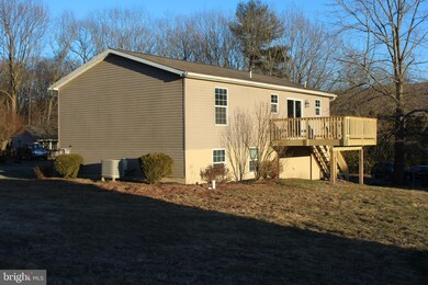 190 Lenker Dr, Williamstown, PA 17098 - photo 5