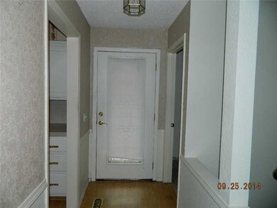 75 Davis Cir, Bella Vista, AR 72715 - photo 2