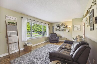 10524 Rhode Island Ave N, Brooklyn Park, MN 55445 - photo 4