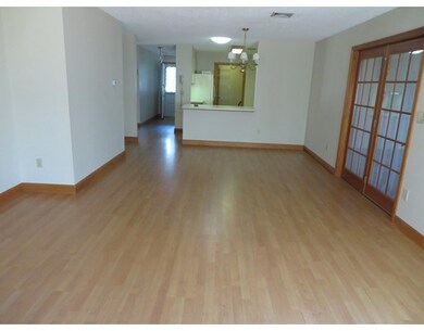 204 Country Side Rd unit 204, Greenfield, MA 01301 - photo 3