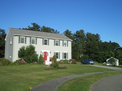 7 Elizabeth Way, Salisbury, MA 01952 - photo 2