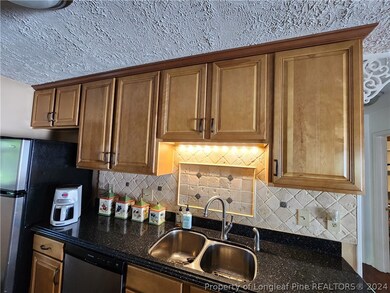 4599 Oakfield Ct, Fayetteville, NC 28314 - photo 4