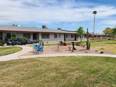 13848 N Newcastle Dr, Sun City, AZ 85351 - photo 3