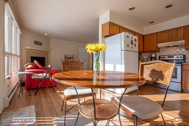 9309BlackberrySt.#2_010