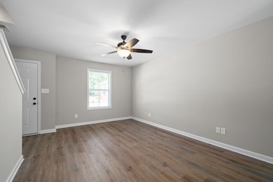 259 Smithson Ln unit B, Clarksville, TN 37040 - photo 6