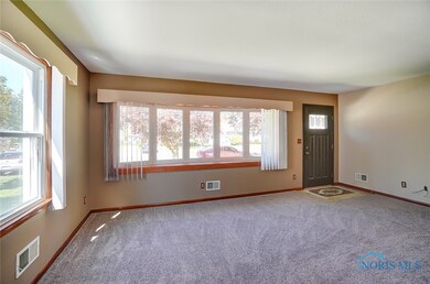 5044 Trimble Rd, Toledo, OH 43613 - photo 4