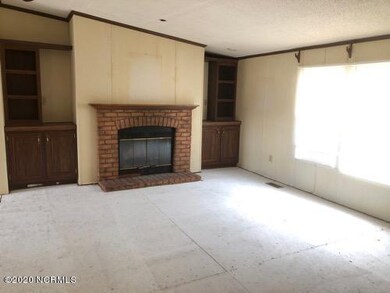 Greatroom with Fireplace