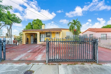2029 NW 5th St, Miami, FL 33125 - photo 3