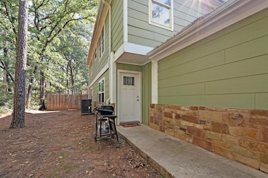 119 N Kanaio Dr unit A, Bastrop, TX 78602 - photo 3