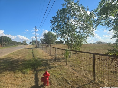 15215 Cassiano Rd, Elmendorf, TX 78112 - photo 7