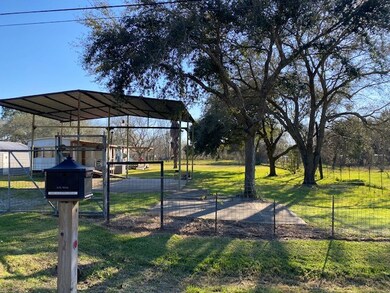 8402 W Sherri Cir, Manvel, TX 77578 - photo 5