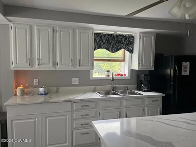 122 A St, Coal Township, PA 17866 - photo 6