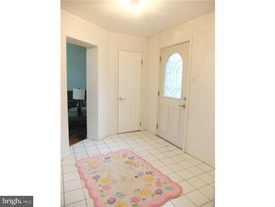 737 W Brookhaven Rd, Wallingford, PA 19086 - photo 3