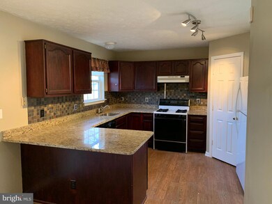 302 Sterling Ct, Stafford, VA 22554 - photo 6