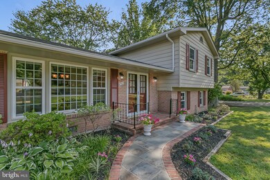 8503 Tysons Ct, Vienna, VA 22182 - photo 3