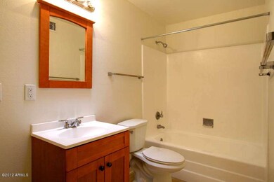 Minton-Bath_Upstairs-web