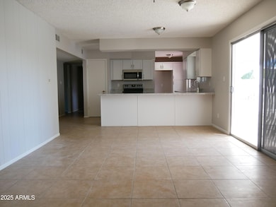 1719 N Circle Dr, Tempe, AZ 85281 - photo 4