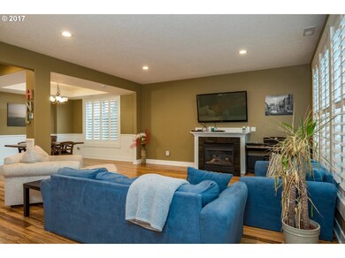 56 NE Russet St, Portland, OR 97211 - photo 5