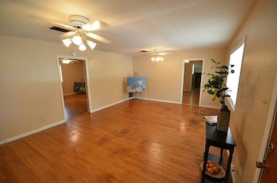 135 1st St, Sugar Land, TX 77498 - photo 6