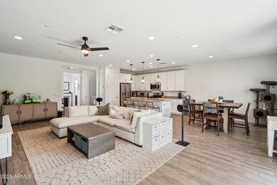4-web-or-mls-S Beebe St-0605-004