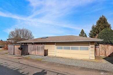 215 Upper Edmonds St, Edmonds, WA 98020 - photo 3