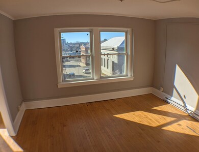 25 West St unit 301, Keene, NH 03431 - photo 7
