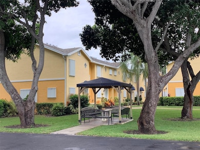 423 Waterside Dr, Boynton Beach, FL 33435 - photo 2