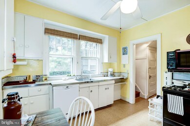 3752 Mckinley St NW, Washington, DC 20015 - photo 7