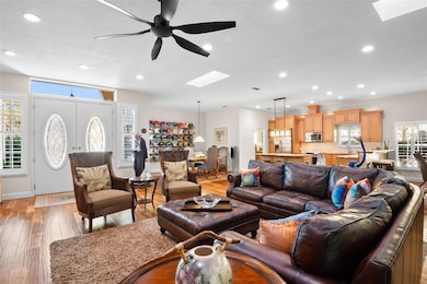 3045 Crest Dr, Clearwater, FL 33759 - photo 6