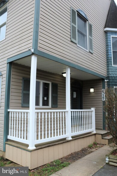 617 Picadilly Dr, Hagerstown, MD 21740 - photo 2