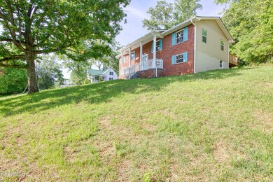 8232 Pickens Gap Rd, Knoxville, TN 37920 - photo 2