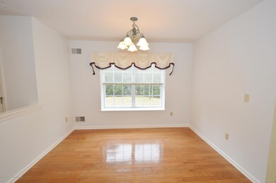 2353 W Ashfield Ct, Toms River, NJ 08755 - photo 7