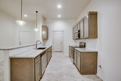 5520 121st St unit B, Lubbock, TX 79424 - photo 6