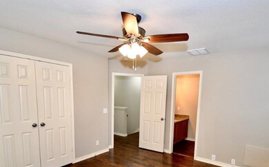 9710 Coyote Creek Dr, Houston, TX 77095 - photo 6