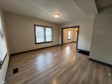 154 S 9th Ave, Beech Grove, IN 46107 - photo 6