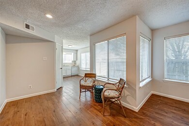 Communicating spaces and coziness define this prop