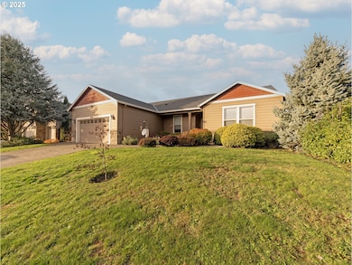 1020 E 4th St, Yamhill, OR 97148 - photo 3